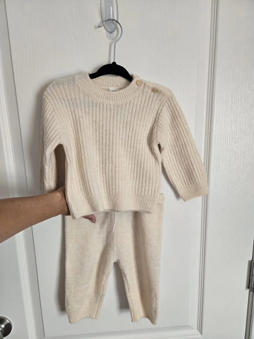 H&M 2-Piece Cream Ribbed Sweater Set NWT